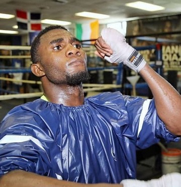 カルロス・アダメス