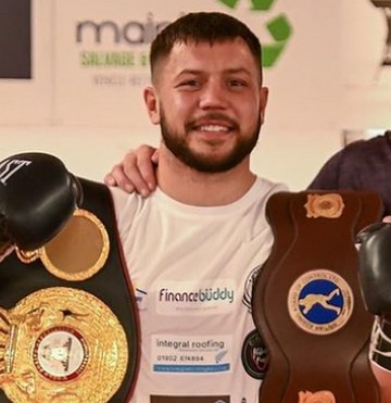 コナ・ウォーカー