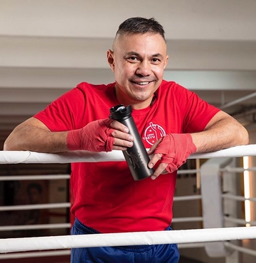 コスチャ・ツジュー コスチャ・ツジュー